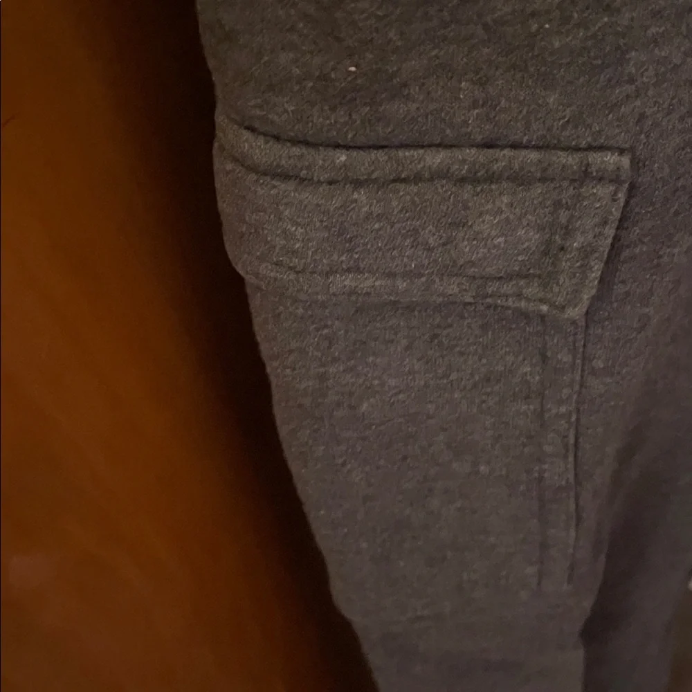 Boy’s Nike Gray Cargo Joggers - Picture 6 of 15